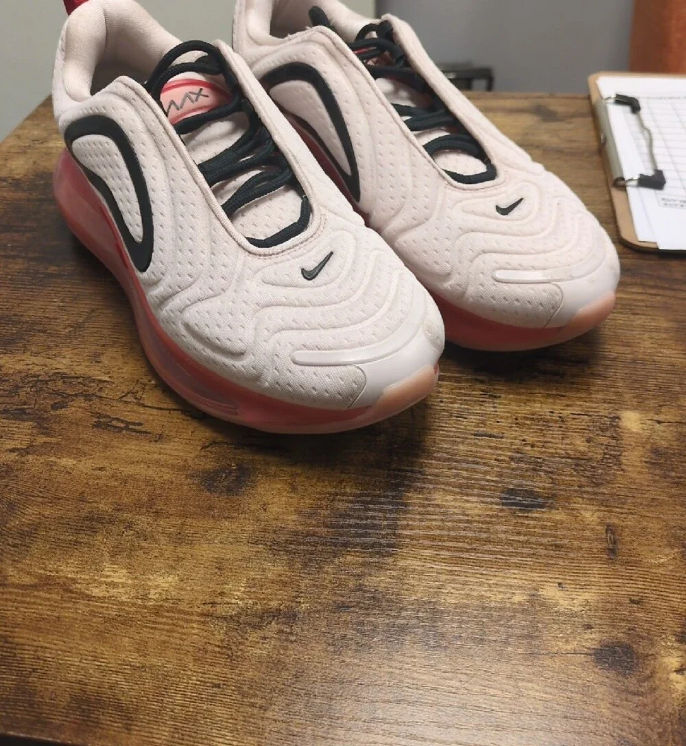 Nike Air Max Sneakers/9